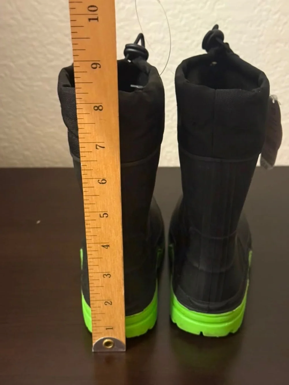 Wonder Nation Kids Black Insulated Winter Snow Boots Size 10